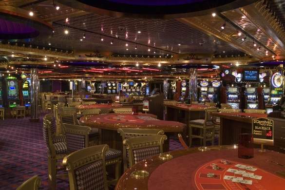 Carnival Splendor - Casino, Credit. Rick Diaz.jpg